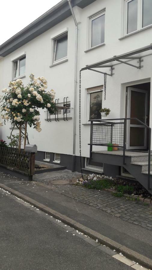 Zimmer Frei Wiesbaden Ngoại thất bức ảnh
